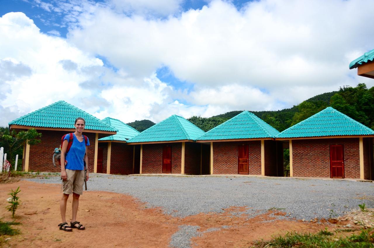 Chomdoy Bungalow & Restaurant Luang Namtha Exterior photo