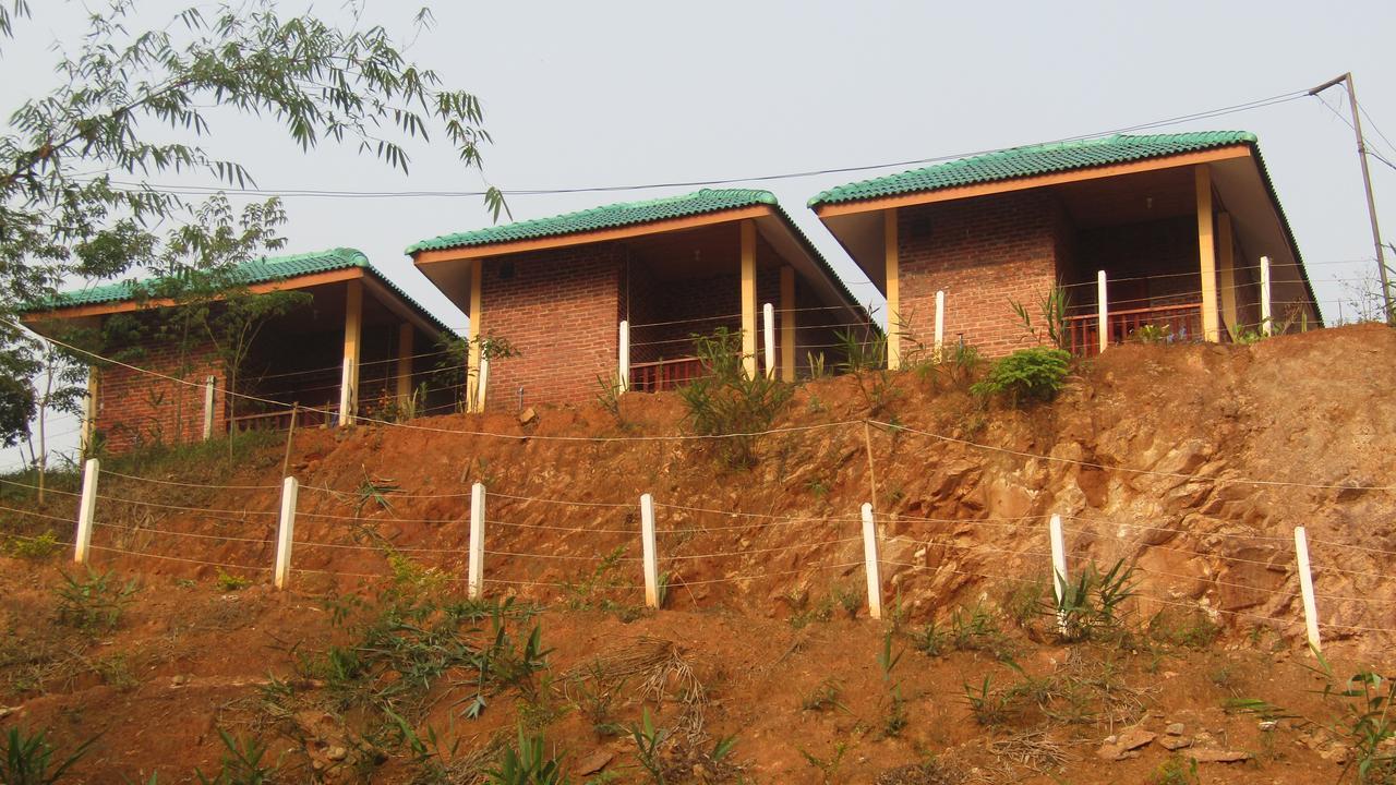 Chomdoy Bungalow & Restaurant Luang Namtha Exterior photo